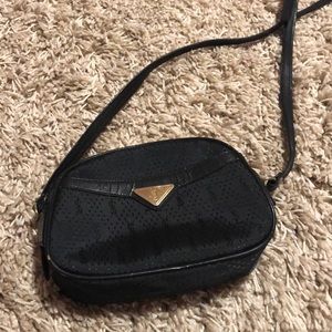 Yves Saint Laurent Shoulder Bag